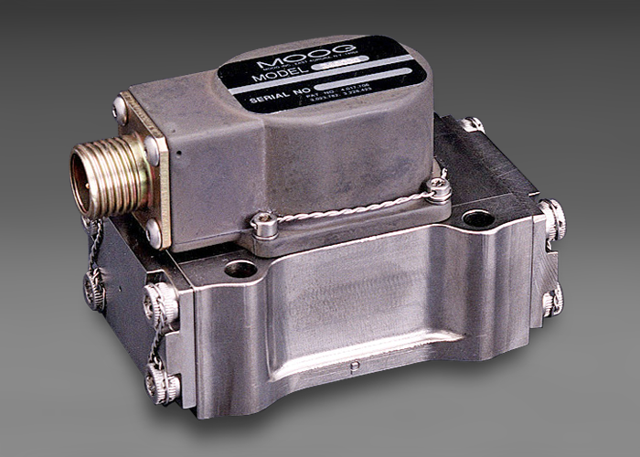 Type 30 servovalve