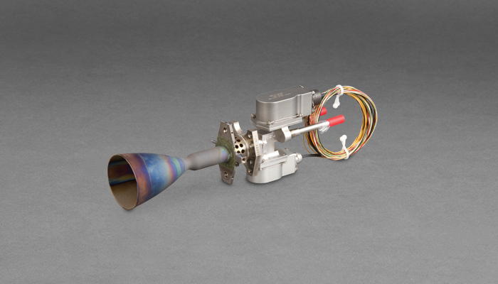 101-109-1-Bipropellant-Attitude-control-System-(ACS)-Thrusters-grey-bckgrd-700x400.psd